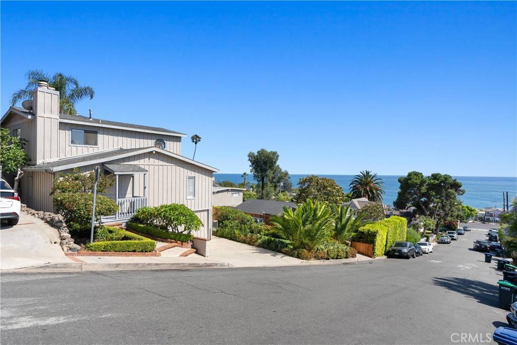 Laguna Beach, CA 92651,283 Viejo ST