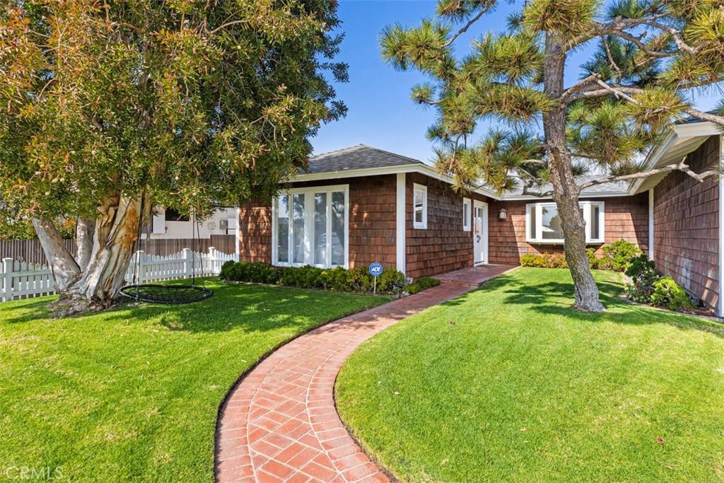 Laguna Beach, CA 92651,3160 Alta Laguna BLVD