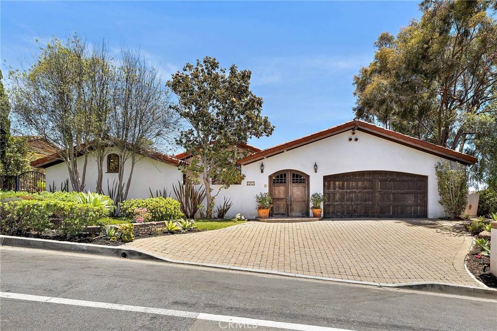 2575 Temple Hills DR, Laguna Beach, CA 92651