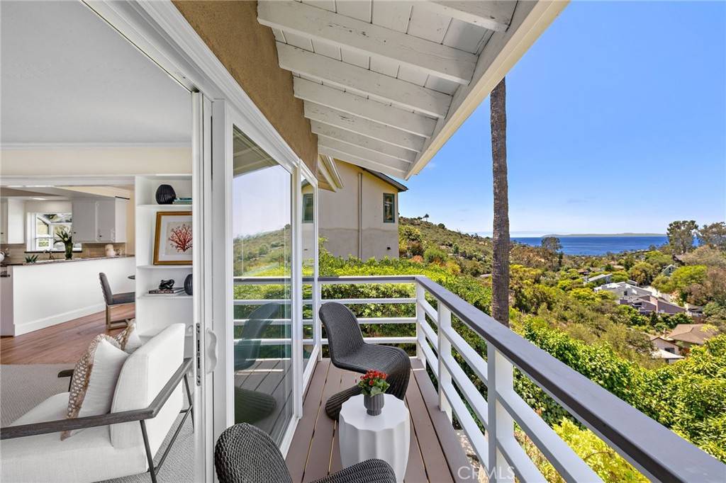Laguna Beach, CA 92651,1212 Morningside DR