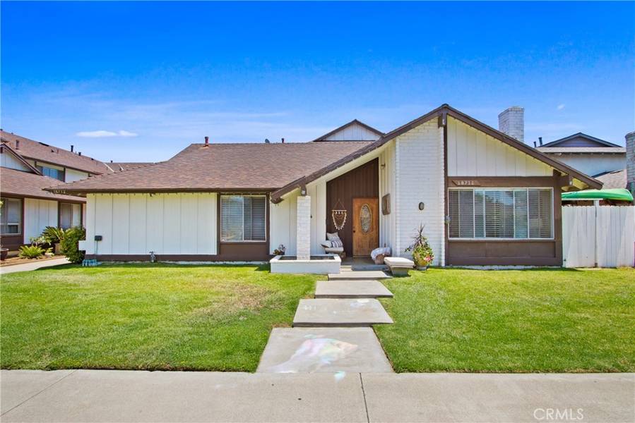 18712 Demion LN, Huntington Beach, CA 92646