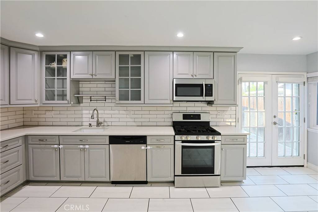 Laguna Hills, CA 92653,24961 Express DR