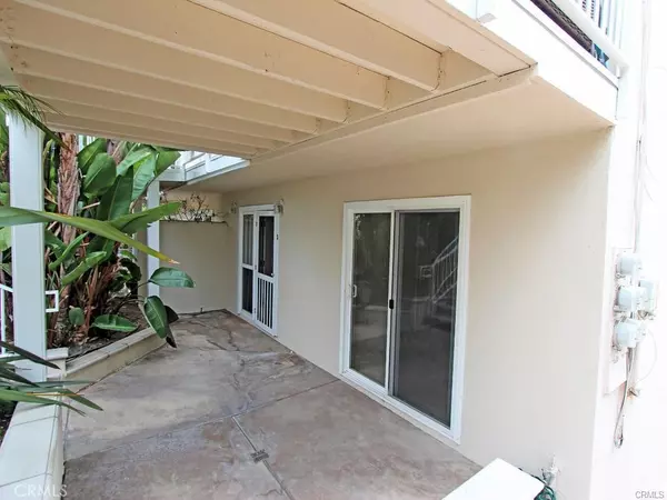 Laguna Beach, CA 92651,327 Calliope ST #C