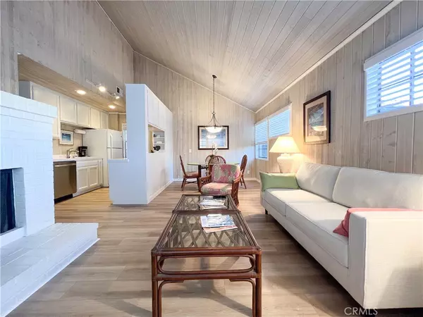 315 1/2 Diamond AVE, Newport Beach, CA 92662