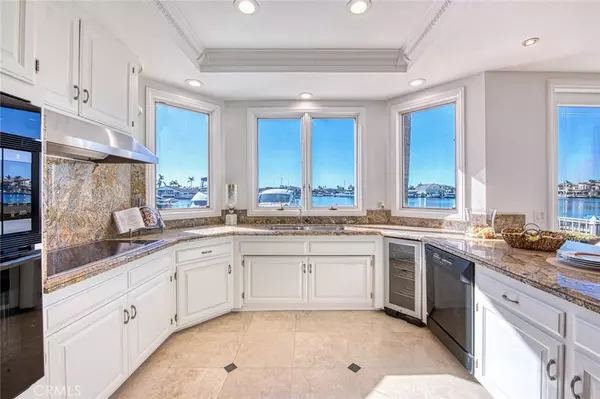 Huntington Beach, CA 92649,3372 Venture DR