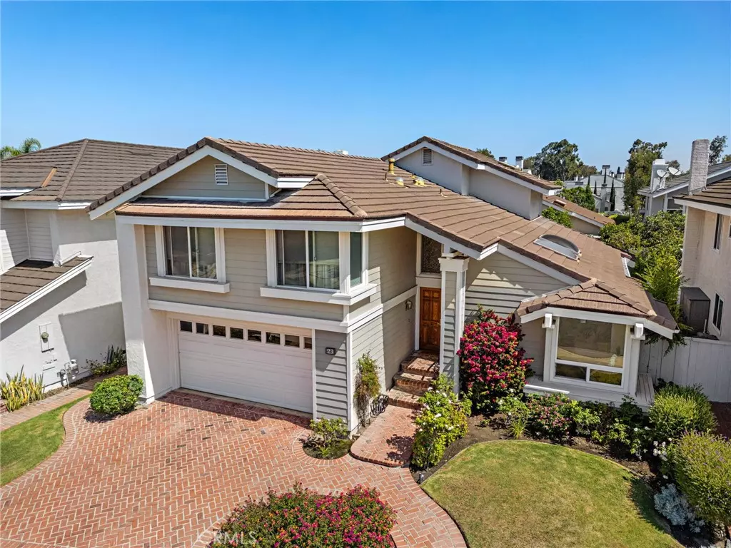 Irvine, CA 92614,23 Warmspring