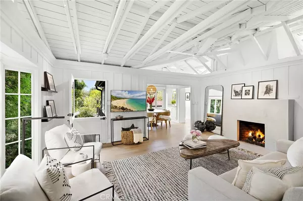 Laguna Beach, CA 92651,592 Bluebird Canyon DR
