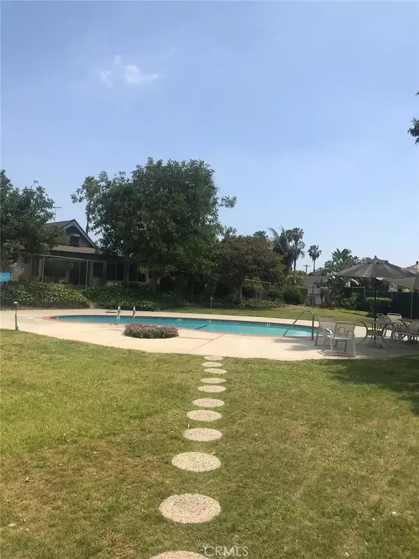 Long Beach, CA 90807,3666 Cedar AVE
