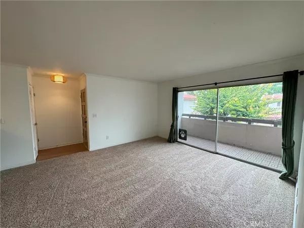 Santa Ana, CA 92704,2521 W Sunflower AVE