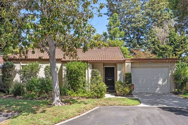 Laguna Woods, CA 92637,3205 Via Buena Vista #D
