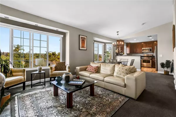 Aliso Viejo, CA 92656,23412 Pacific Park DR #33J