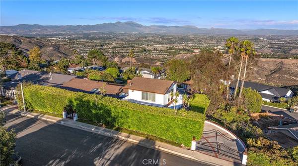 3030 Mountain View Dr, Laguna Beach, CA 92651