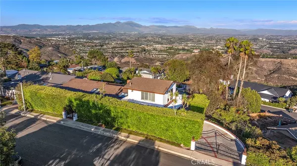 3030 Mountain View Dr, Laguna Beach, CA 92651