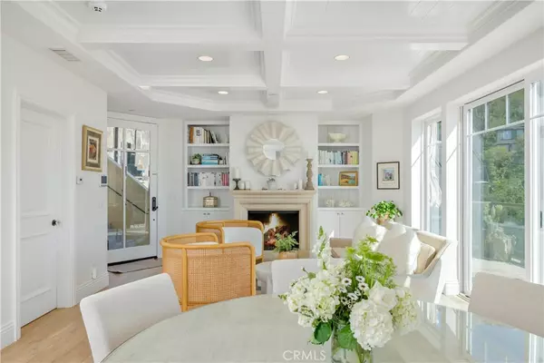 Laguna Beach, CA 92651,846 Diamond ST
