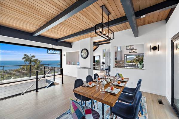 Laguna Beach, CA 92651,866 Coast View DR
