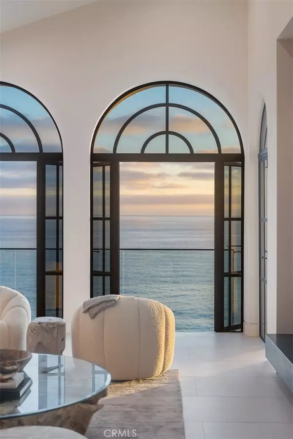 Laguna Beach, CA 92651,32101 S Coast Hwy