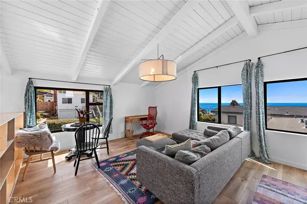 Laguna Beach, CA 92651,450 Ruby ST #Upper