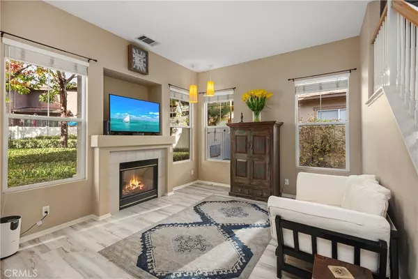 Aliso Viejo, CA 92656,38 Red Bud