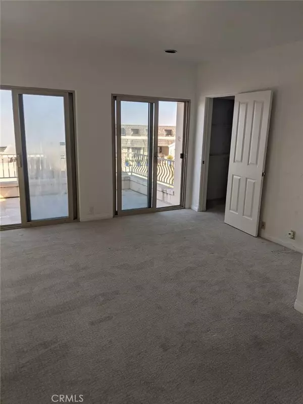 Laguna Beach, CA 92651,1060 Skyline DR #A