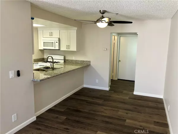 Westminster, CA 92683,14082 Edwards ST #202