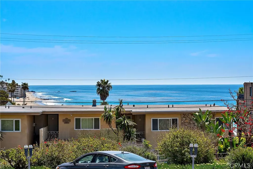 Laguna Beach, CA 92651,234 Cliff DR #4