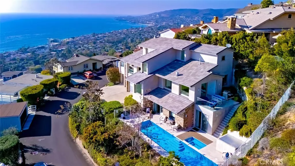 Laguna Beach, CA 92651,2300 Crestview