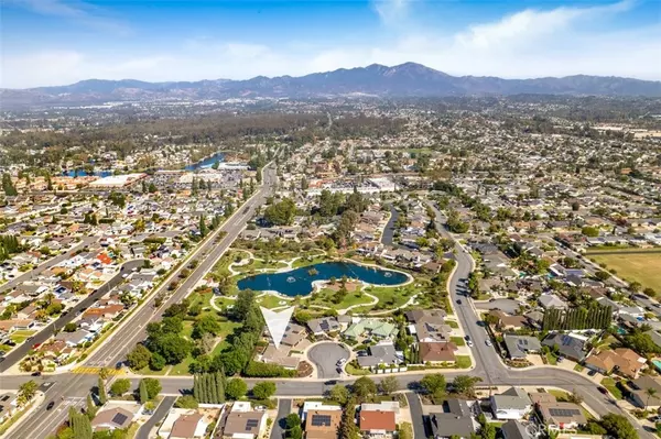 Lake Forest, CA 92630,23211 Meadowbrook CIR