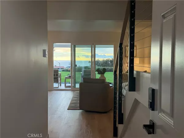 San Clemente, CA 92672,117 Calle Cuervo