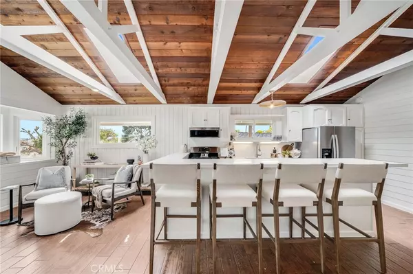 Laguna Beach, CA 92651,358 Flora