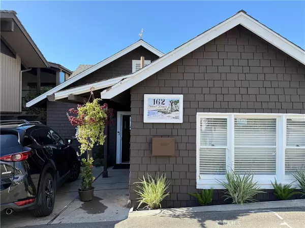 Laguna Beach, CA 92651,162 Sunset Terrace