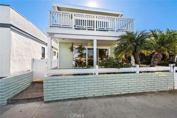 Newport Beach, CA 92663,1707 W Balboa BLVD #A