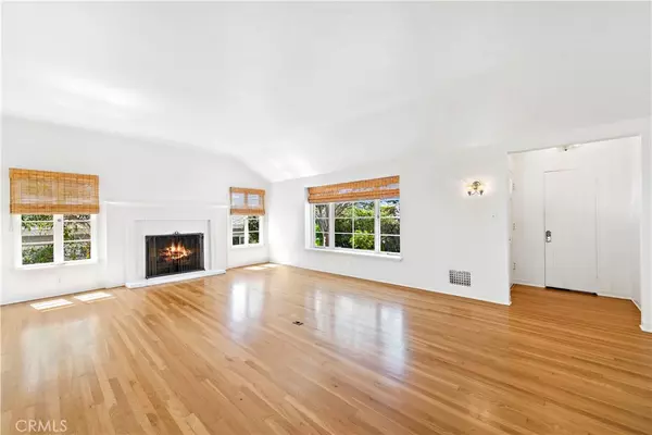 Laguna Beach, CA 92651,333 Locust ST