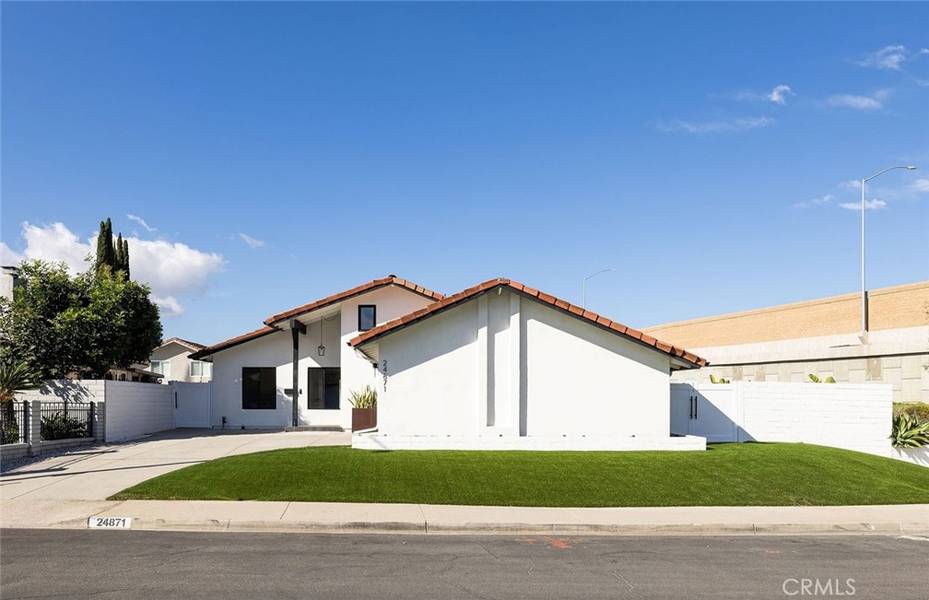 24871 Overland DR, Laguna Hills, CA 92653