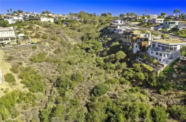 Laguna Beach, CA 92651,749 Marlin Drive