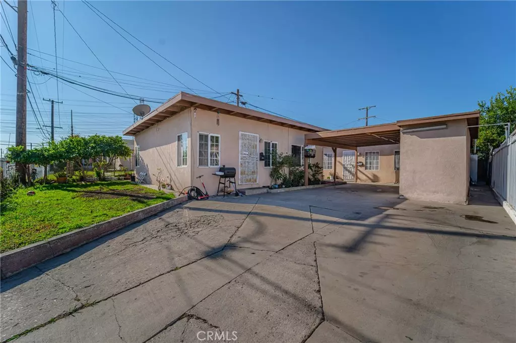 Compton, CA 90220,1507 S Willowbrook AVE