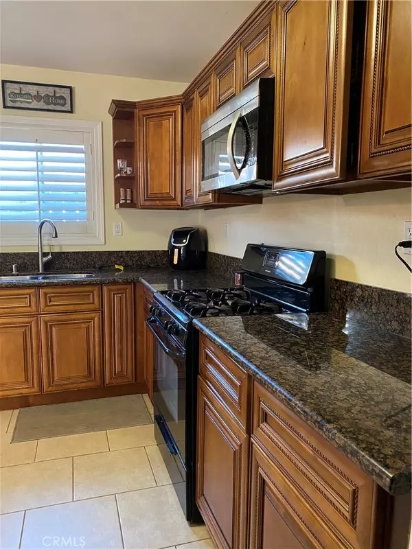 Norwalk, CA 90650,12916 Avonlea AVE