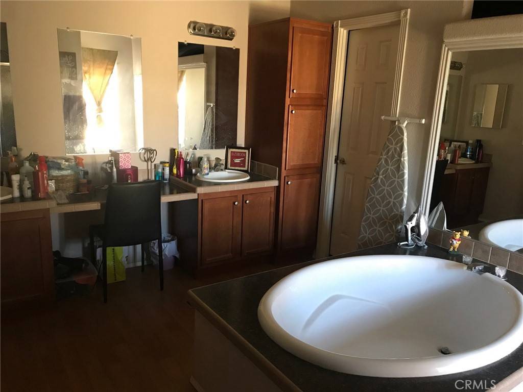 Perris, CA 92570,21320 Mayfield LN