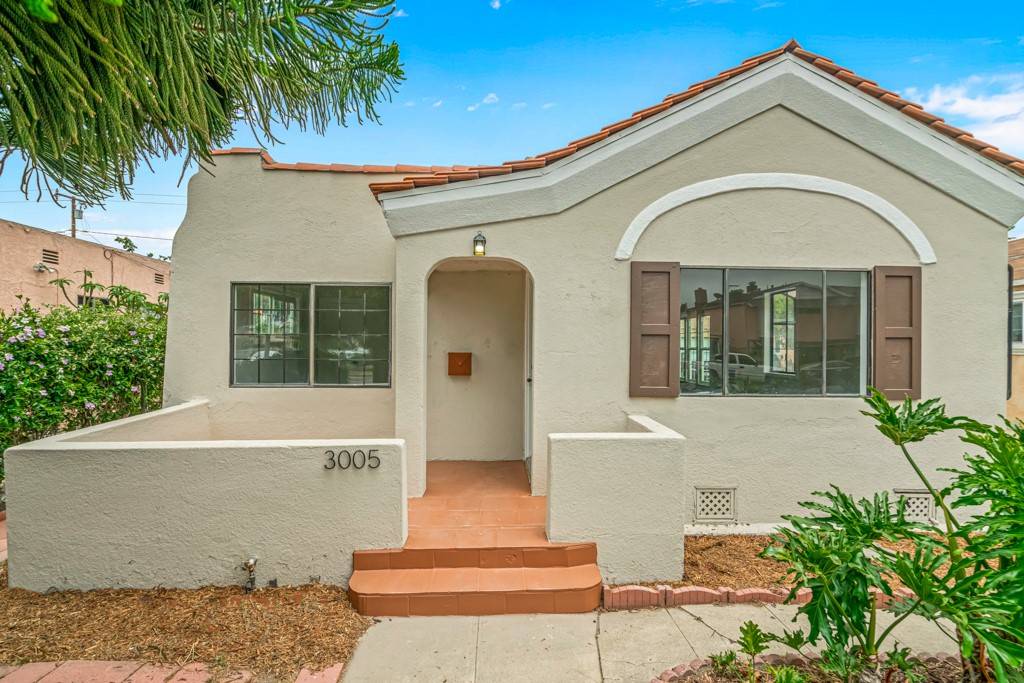 South Gate, CA 90280,3005 Santa Ana ST