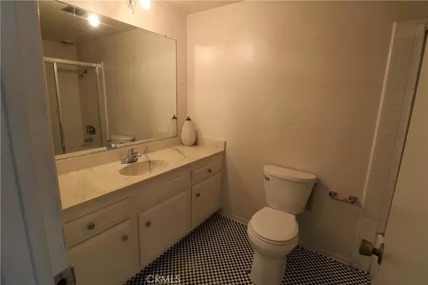 Montebello, CA 90640,414 Edwin Aldrin CIR