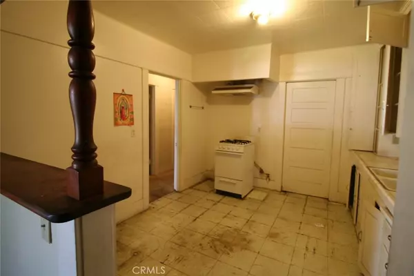 Montebello, CA 90640,236 S 5th ST