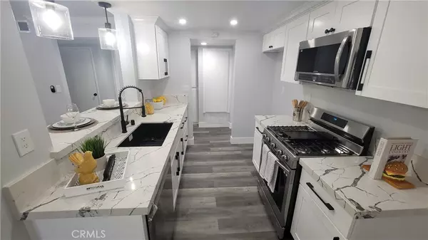 San Pedro, CA 90732,28004 S Western AVE #314