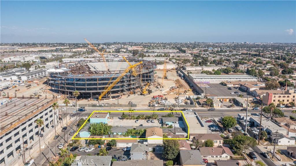 10205 S Prairie AVE, Inglewood, CA 90303