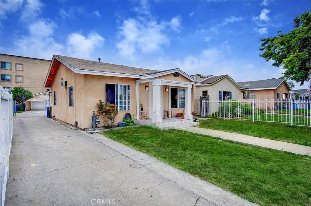 8642 Virginia AVE, South Gate, CA 90280