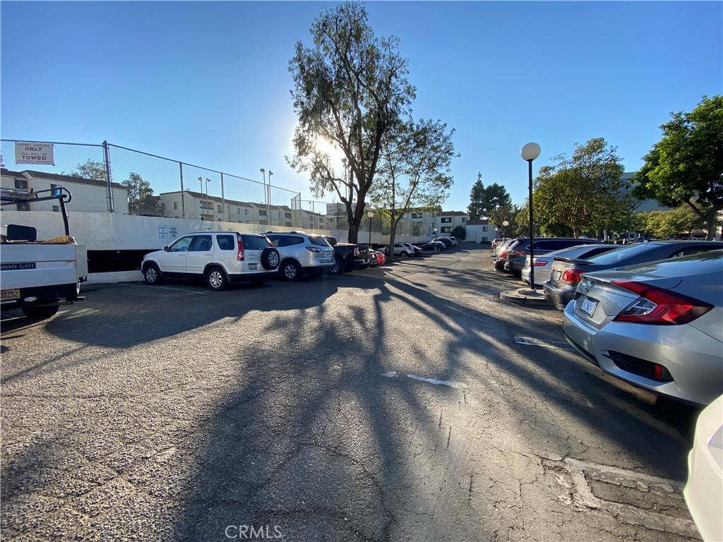 Santa Ana, CA 92701,600 W 3rd ST #B106