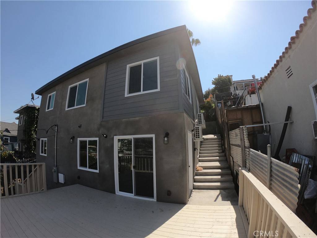 Los Angeles, CA 90063,4219 Woolwine DR