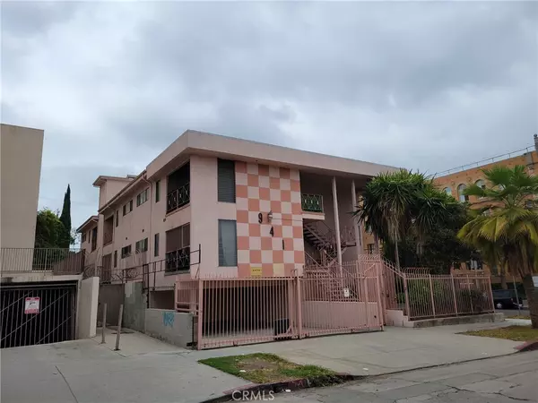 941 S Gramercy PL, Los Angeles, CA 90019