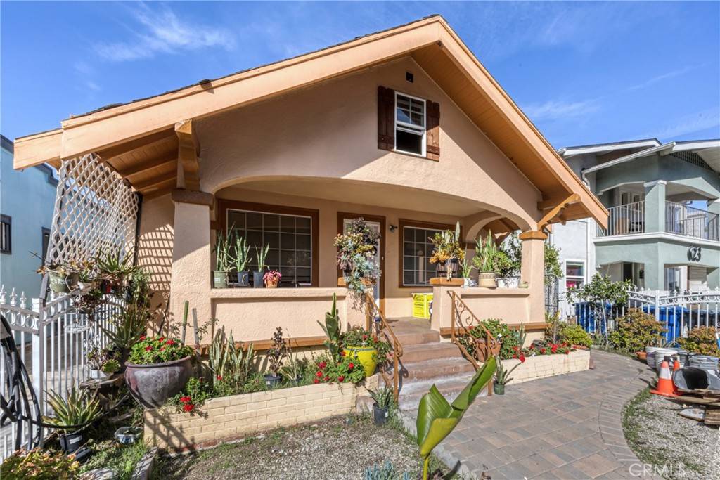Los Angeles, CA 90037,625 W 41st DR