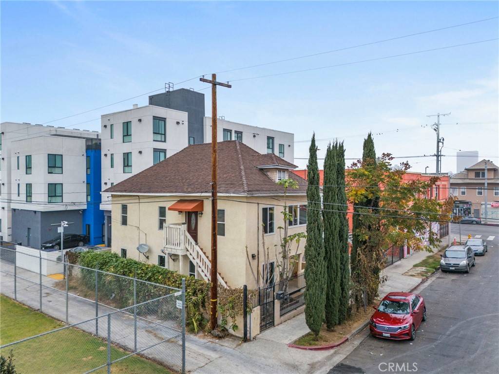 1311 1311 1/2 Dewey AVE, Los Angeles, CA 90006