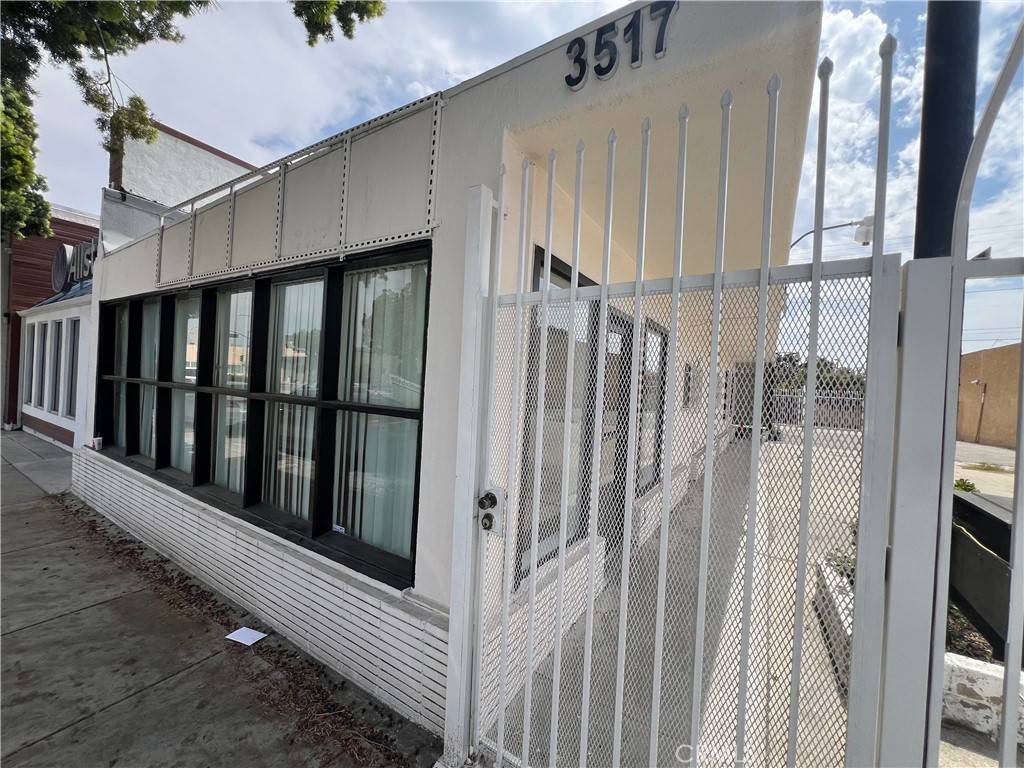 Montebello, CA 90640,3517 W Beverly Blvd