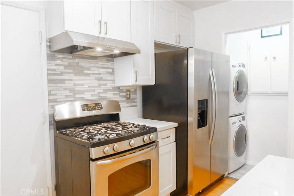 Los Angeles, CA 90016,3610 KALSMAN DR #2